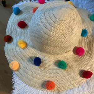Betsy Johnson beach hat